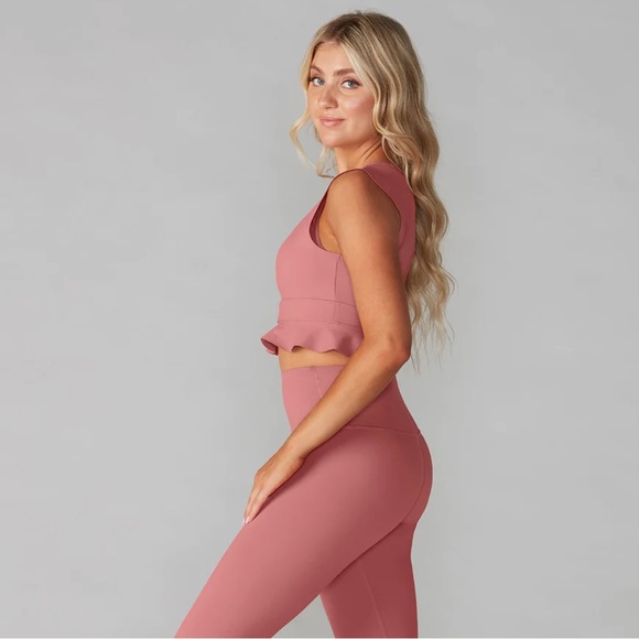 TAVI - flutter bra and leggings | Size Medium (both) | color canyon - Picture 3 of 4